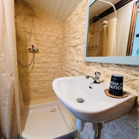 Affittacamere Maisonnette De Charme Indépendante Avec Jardin